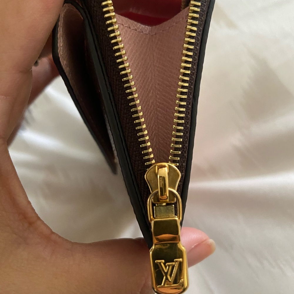 SOLD Louis Vuitton Recto Verso wallet - Picture 2 of 13